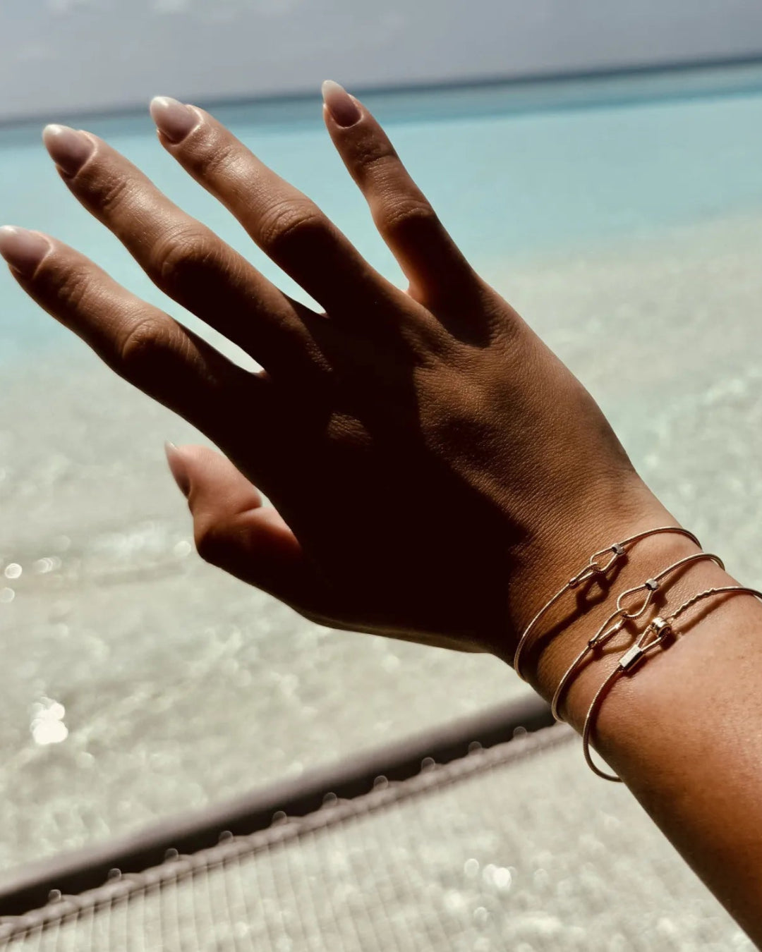BRACELET HORIZONTALE EN CORDE DE GUITARE ARGENT